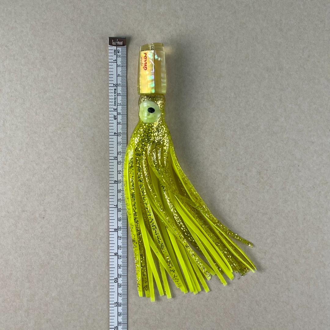 【未使用】トローリングルアー スカートルアー3本セット（10.5・8号）カジキ