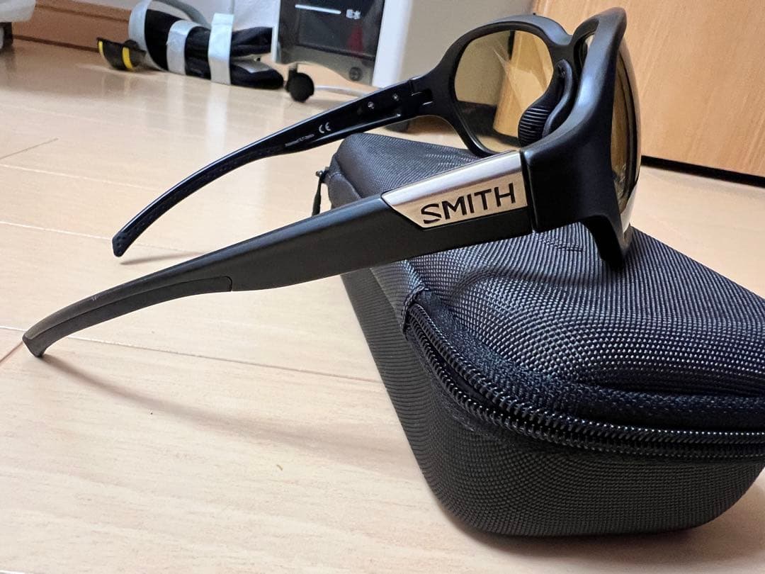 SMITH aura サングラス