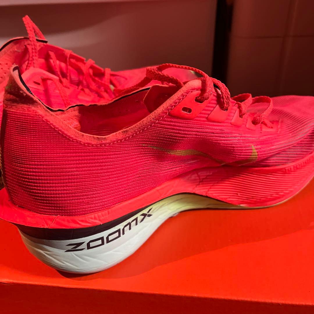 Nike ヴェイパーフライ4 25センチ