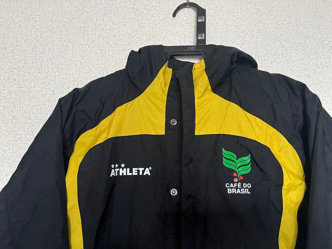 ☆USED☆ アスレタ ウインドブレーカー 140センチ ブラック