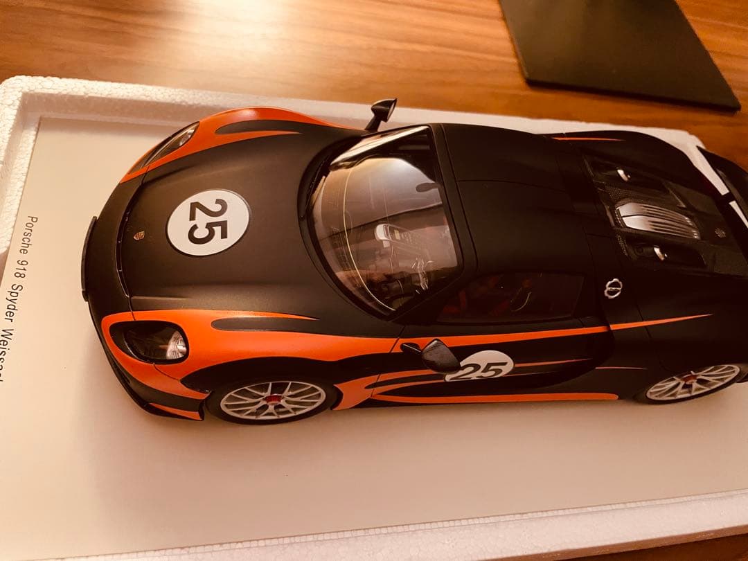Spark 1/18 ポルシェ 918 Weissach スパーク