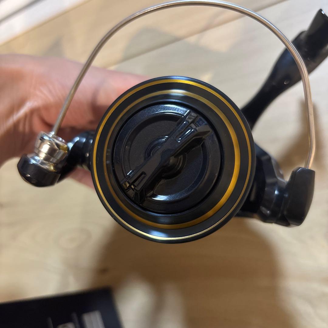 SHIMANO スピニングリール スフェロス　SW 8000HG