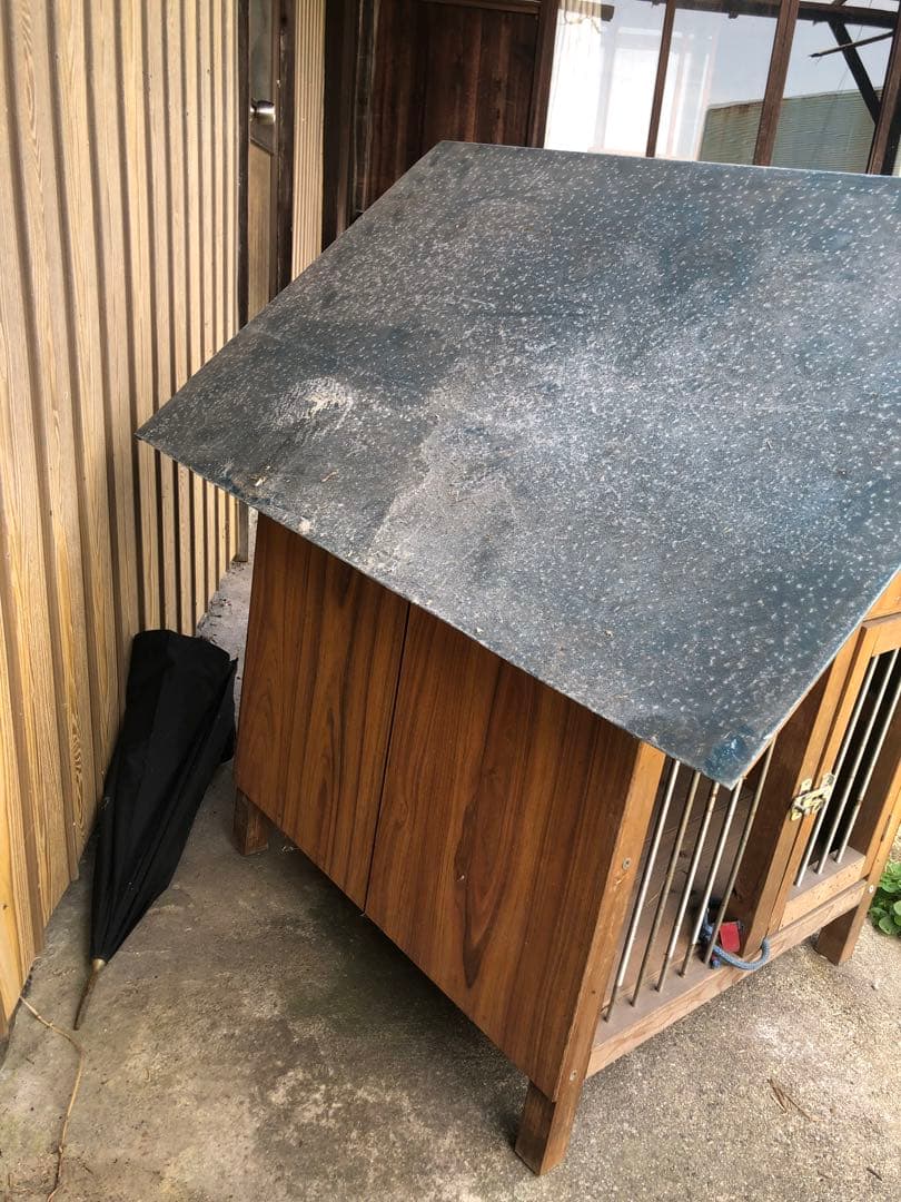 木製屋根付き犬小屋 中型犬向け