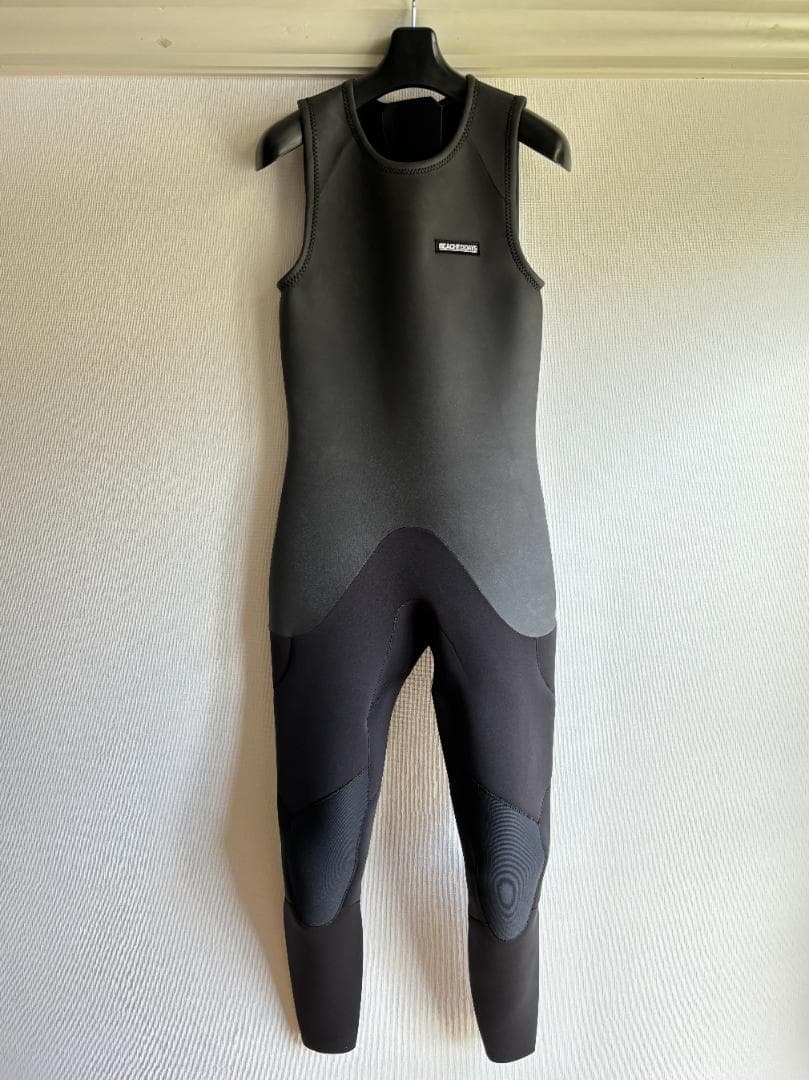 お買い得BEACHED DAYS 2mm スキンロングジョン