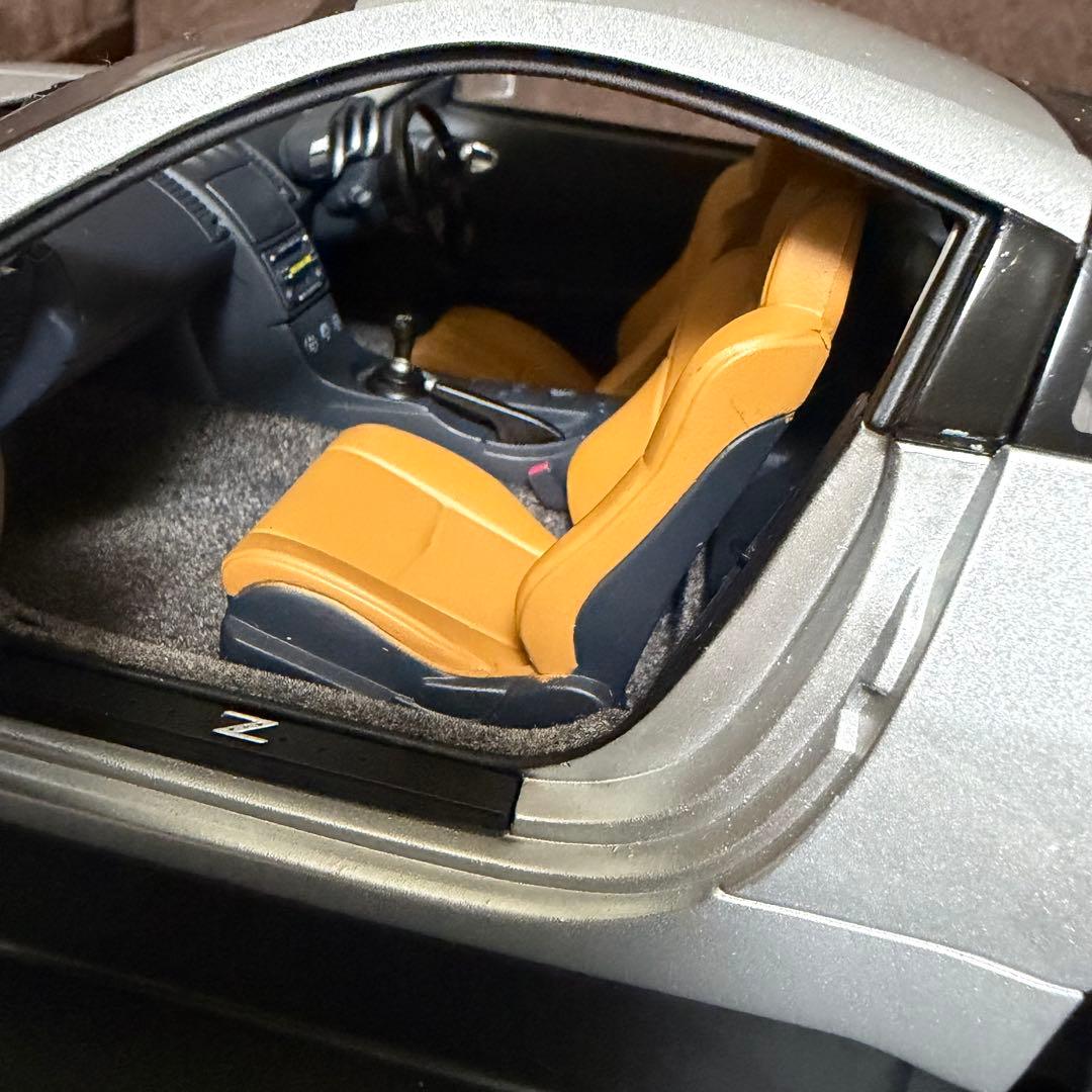 ミニカー AUTOart Nissan Fairlady Z 1:18