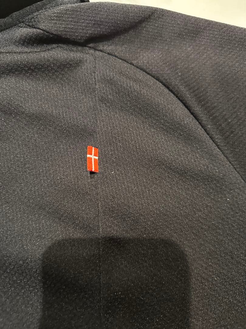 横浜FC ヒュンメル　ポロシャツ