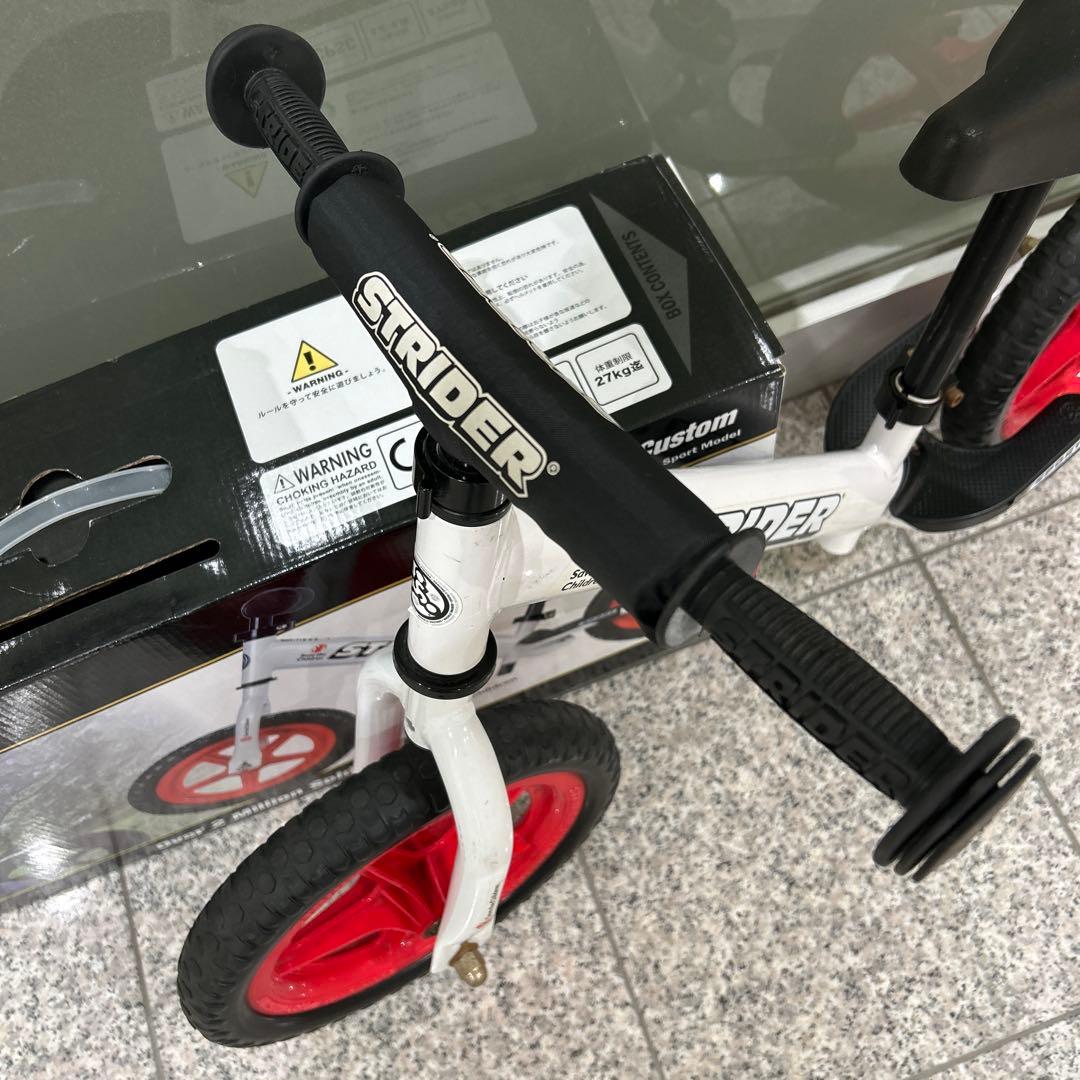 STRIDER スポーツ バランスバイク ホワイト/レッド セーブザチルドレン