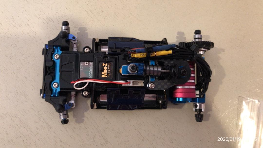 ミニッツ　MR-04　赤後期　フルオプション3万円位　ジャイロ付き　使用小