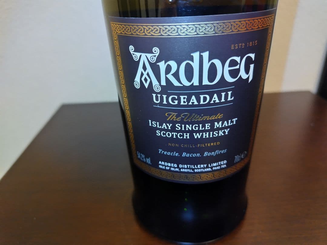 イタチ　アードベッグ・ウーガダール700ml　新品　箱なし　送料込み