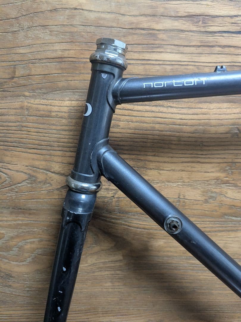 ノートン　タンゲ製　クロモリフレーム
