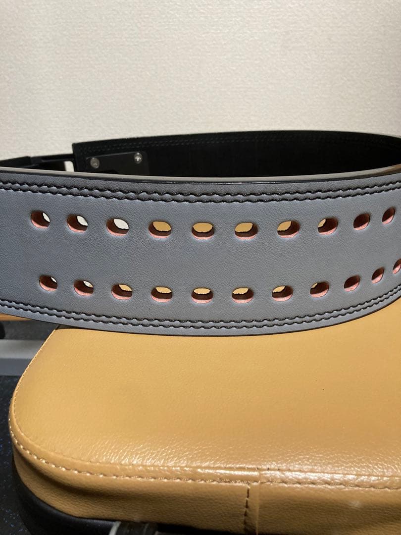 レバーアクションベルト　 本革　13ミリ厚　 Sサイズ　グレー色　SBD 鬼