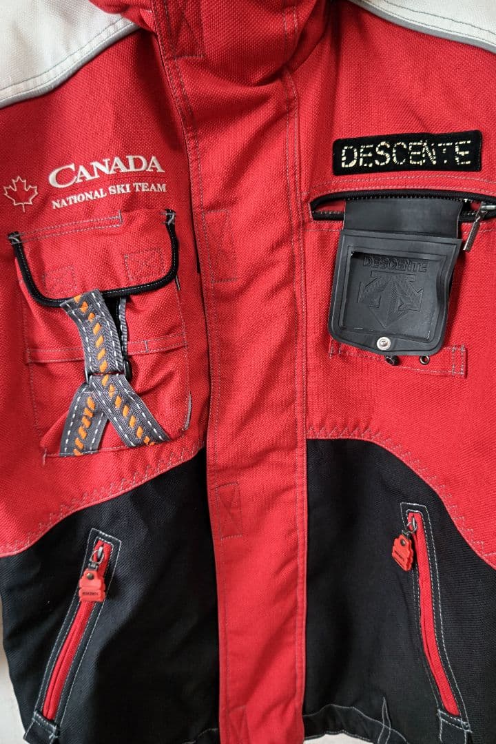 ☆DESCENTE カナダスキーチーム スキーウェア上下セット М☆