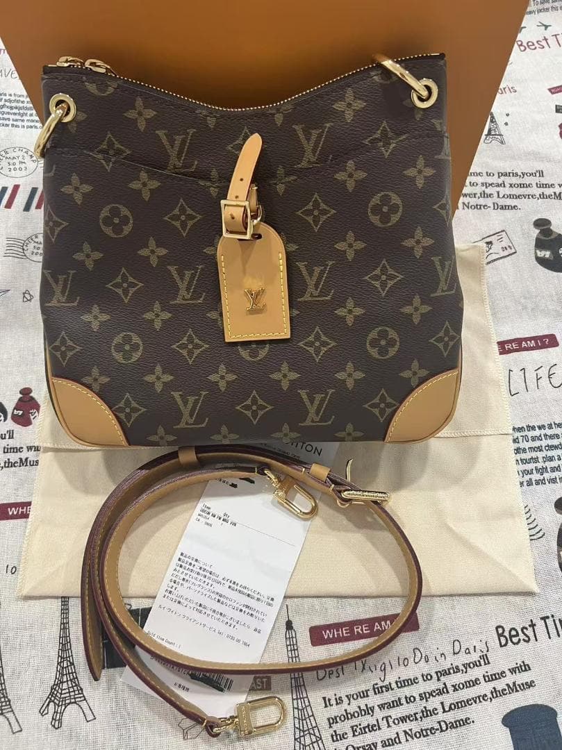 クマプリント Tシャツ