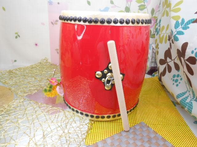 新品未使用(送料無料)19.800円　エイサー大太鼓30cm 撥付き