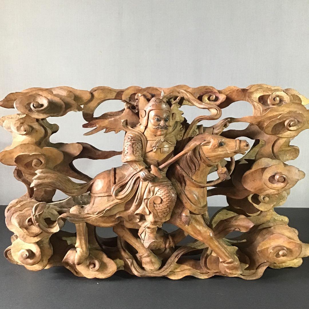 欅厚板　「劉備玄徳騎馬像」和彫　民藝