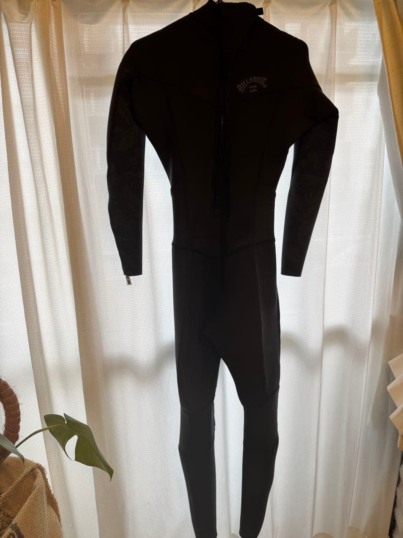 美品‼️Billabong Energy フルスーツ ブラック 試着のみ新品未使用