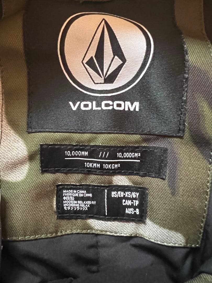 VOLCOM スノーボードウェア セットボルコム子ども用 中古品