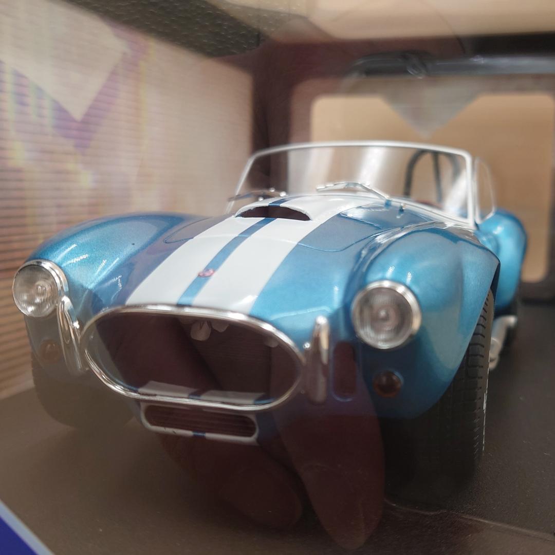 1/18 シェルビー コブラ 427 S/C 1965 ブルー ソリド製ミニカー