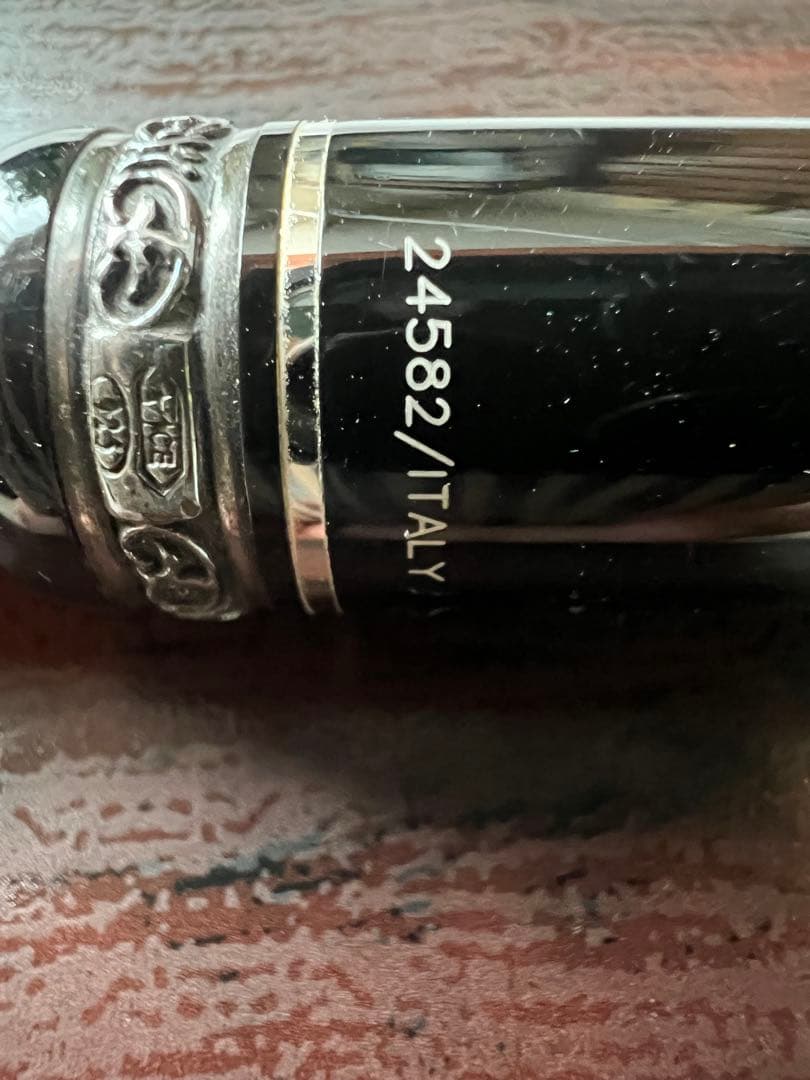 デルタドルチェビータミディアムオリジナルペンシル0.9mm