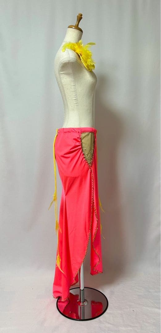 新品未使用！ bella スカート