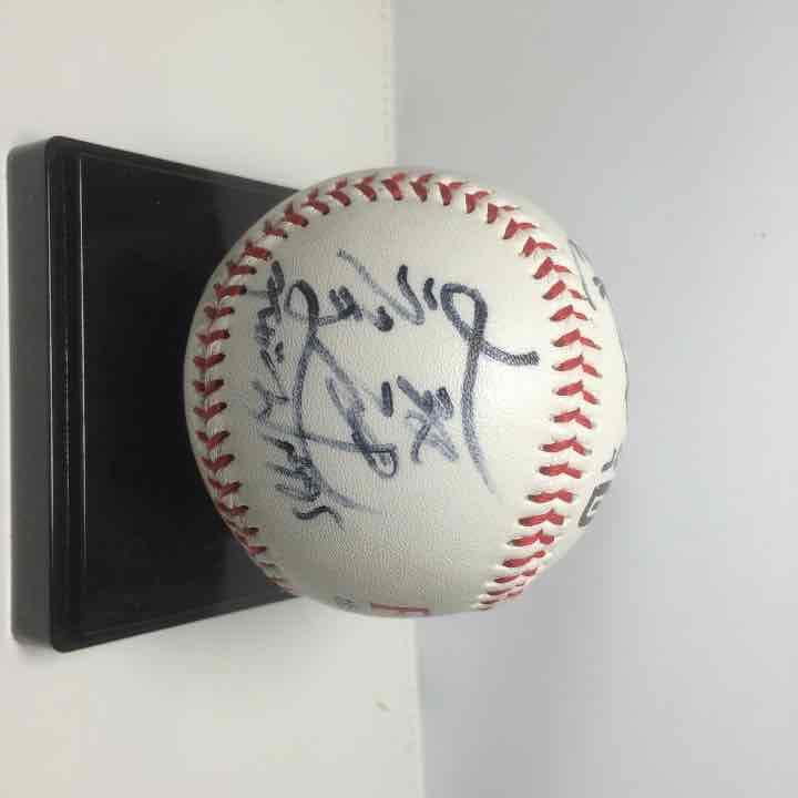 トラッキー、ラッキー、B・B、サインボール