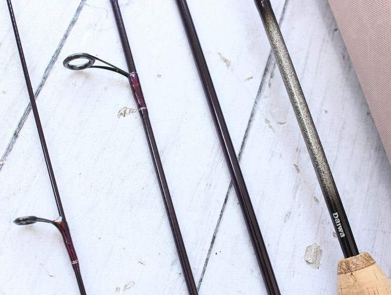 美品 ダイワ シルバークリークX 604-LRS パックロッド