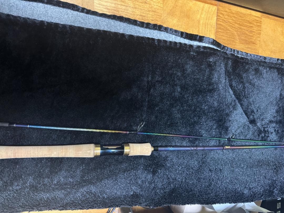 ワールドシャウラリミテッド　2701FF-3