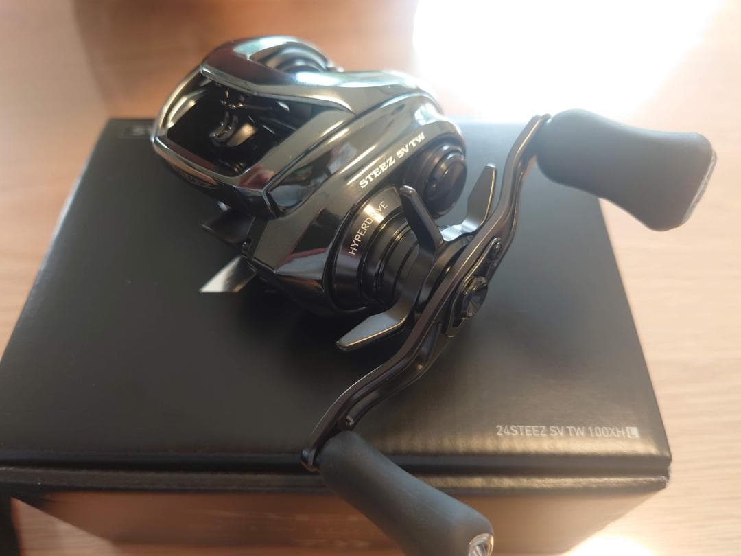 【未使用品】ダイワ STEEZ SV TW 100XHL KTF 8.5 左