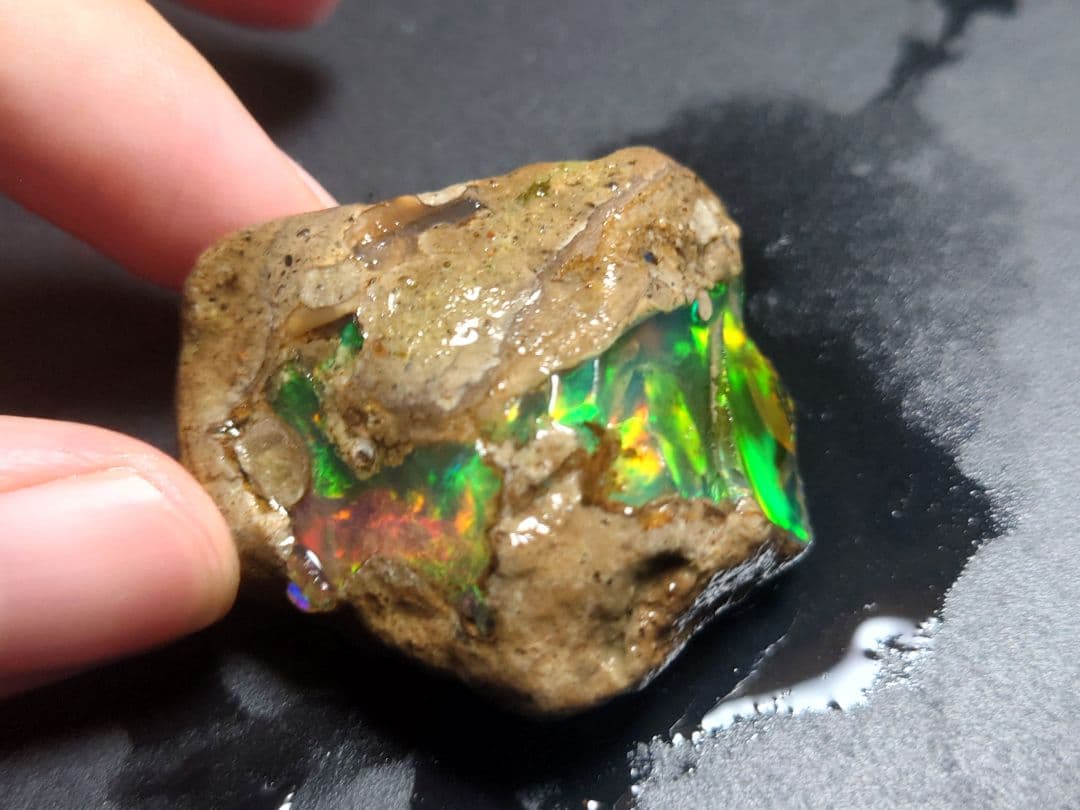 【90CT】エチオピア　オパール　原石　鉱物標本