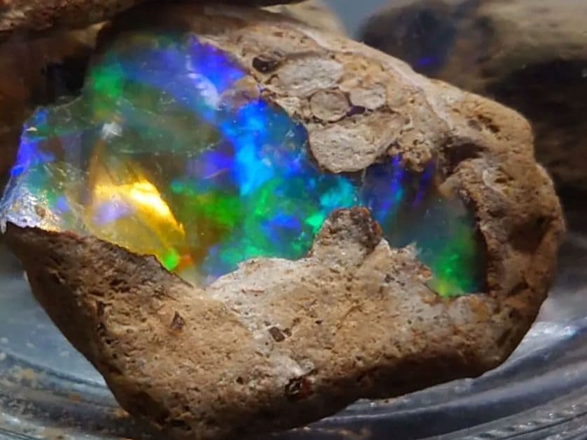 【90CT】エチオピア　オパール　原石　鉱物標本