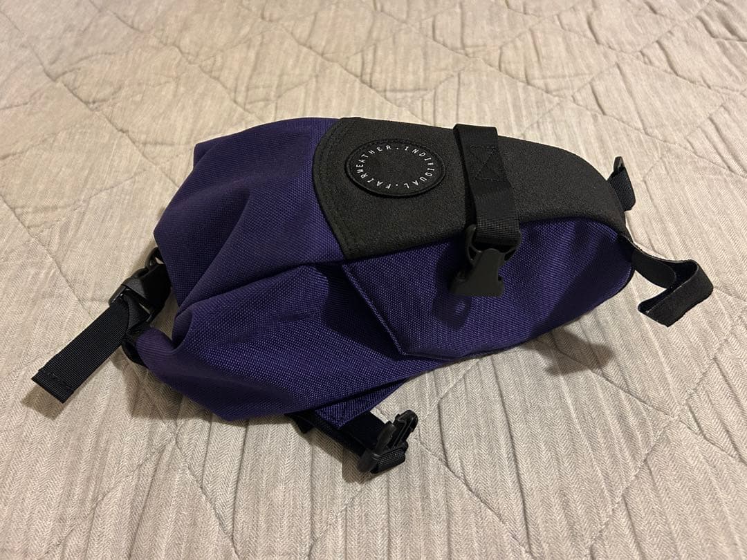 アクセサリー FAIRWEATHER seat bag mini (purple)