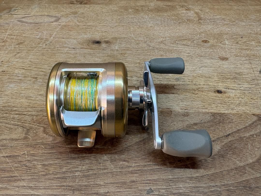 Daiwa★ミリオネア★CV-Z 205★ベイトキャスティングリール