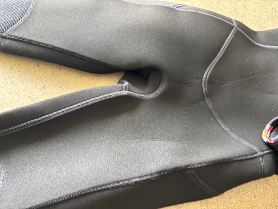 ★送料無料・超美品・お洒落★ロキシー　フルスーツ　ウエットスーツサーフィン可愛い