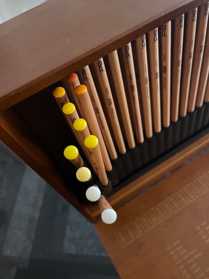 ★SALE12/16まで★(未使用)色鉛筆セット 100色 木製ケース