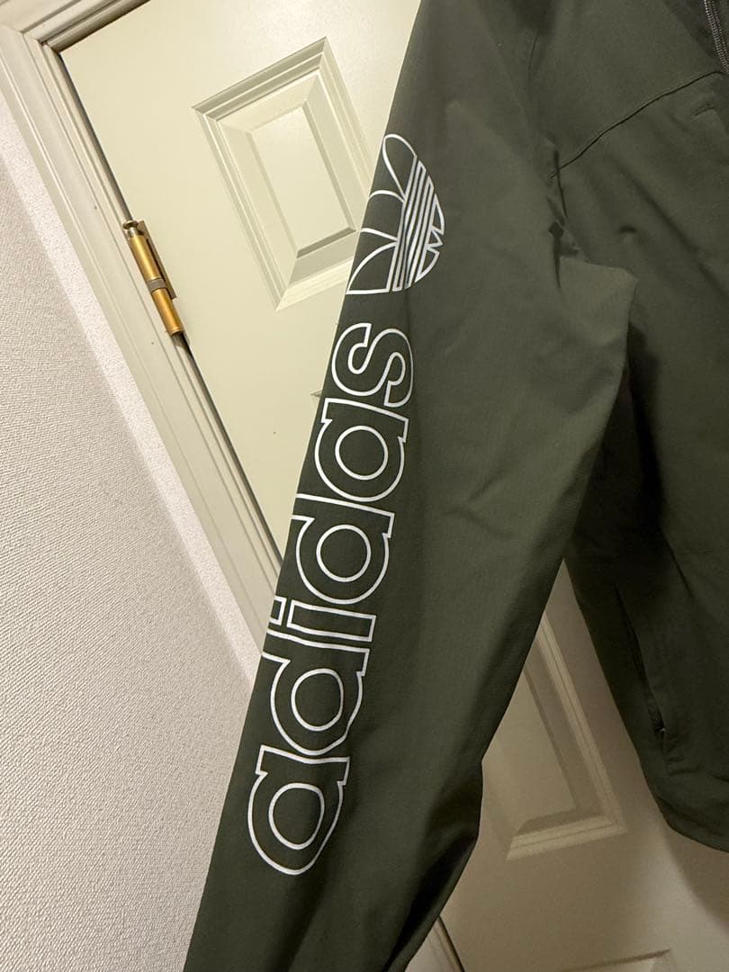 【美品】adidas ユーティリティジャケット　スノーボードウェア　スノーウェア