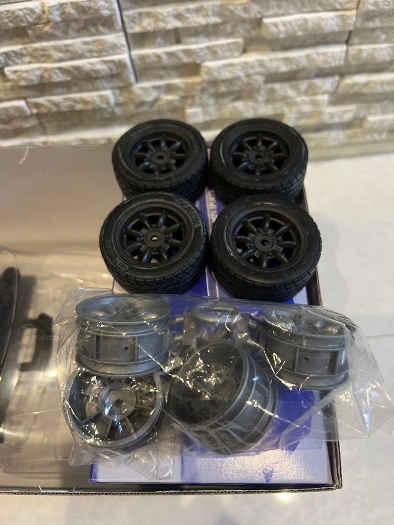 新品　タミヤ　1/10 電動ローバーミニクーパーレーシング