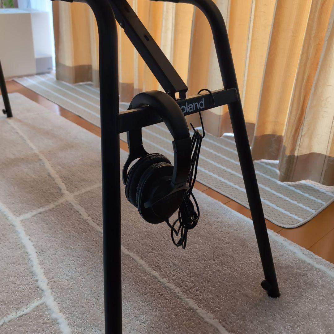 Roland FP-30X ホワイト 88鍵 電子ピアノ もろもろ付属品付き