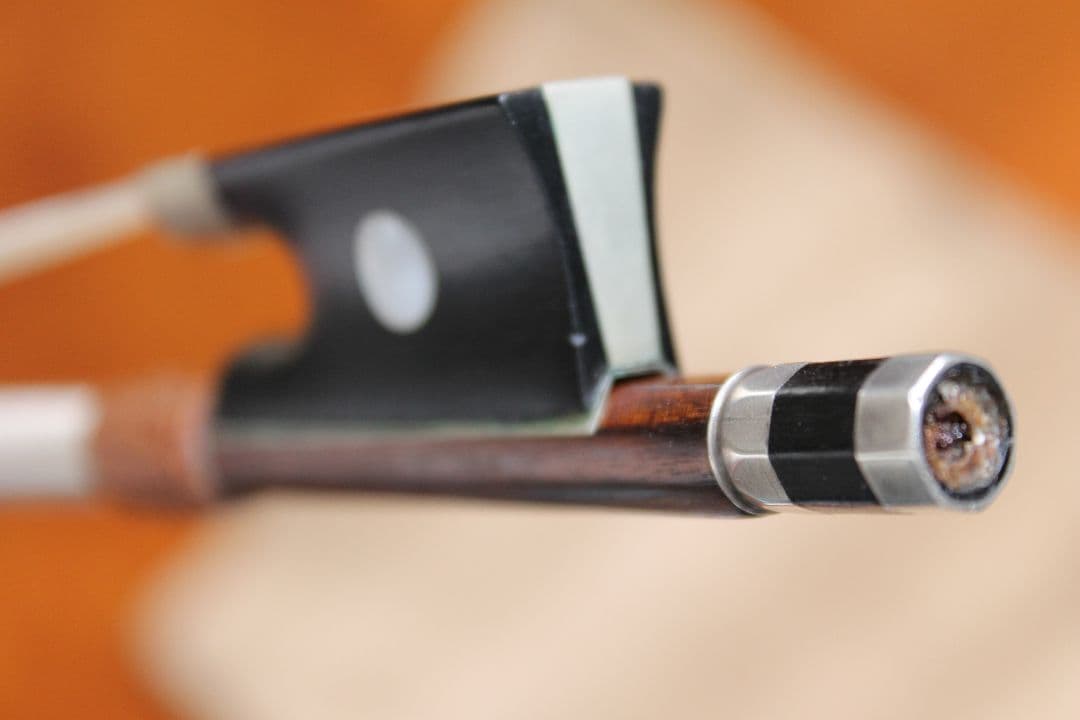 VUILLAUME A PARIS印vn弓　細身の瞬発・伝播力　繊細なタッチ