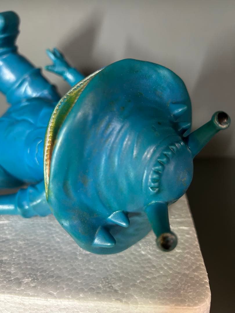 断捨離マン　カネゴン　マルサン　円谷プロ