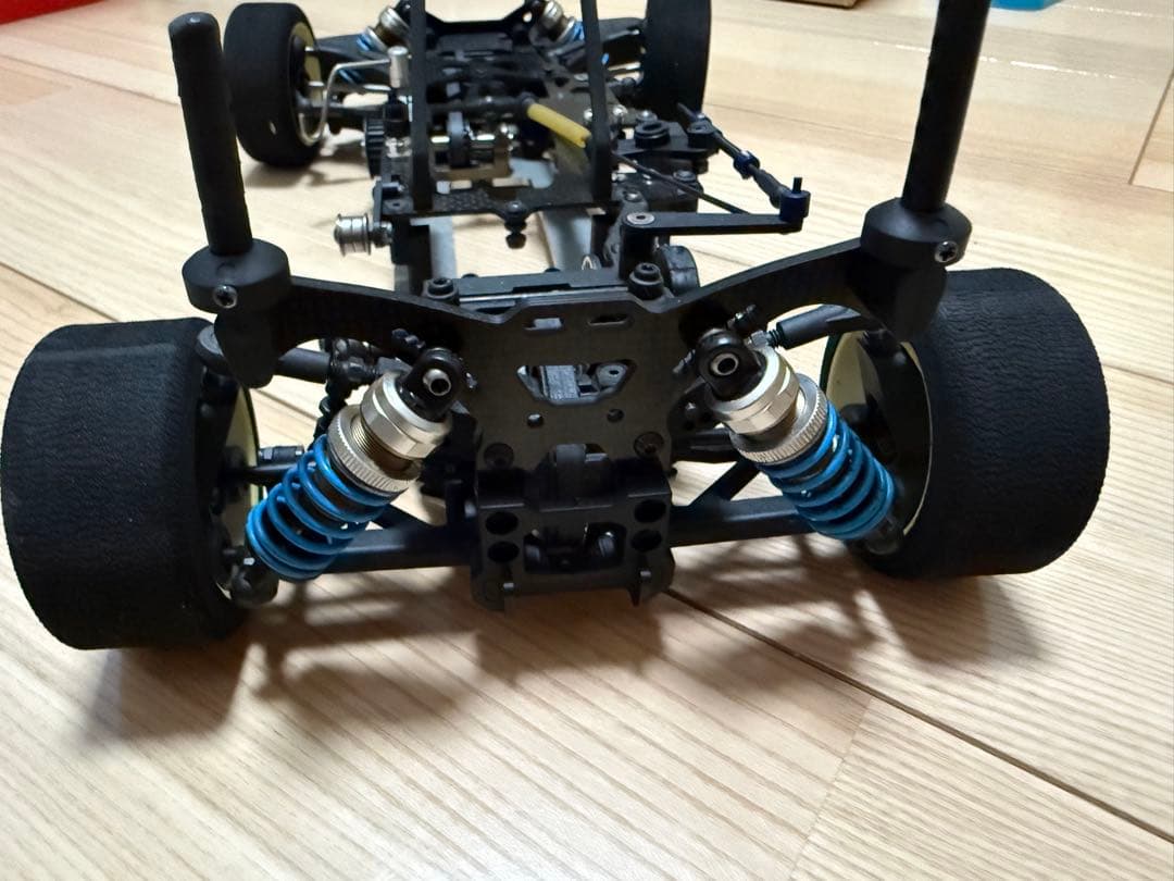 ラジコン　エンジン　KYOSHO V-One RRR Evo2