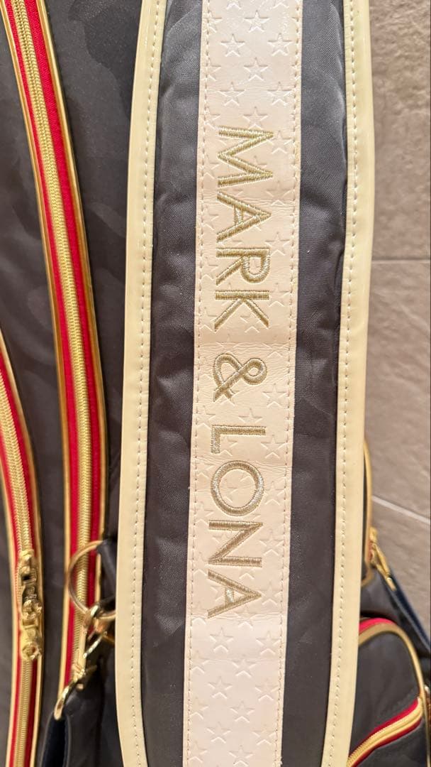 【生産終了稀少カラー】マークアンドロナ　キャディバッグ　トリコロールカラー