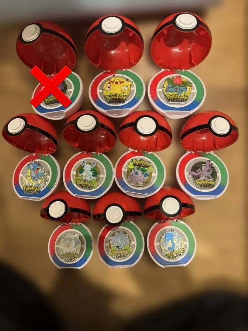 ポケパークカントー　ピンバッジ　10個セット ピカチュウ　ゲンガー他