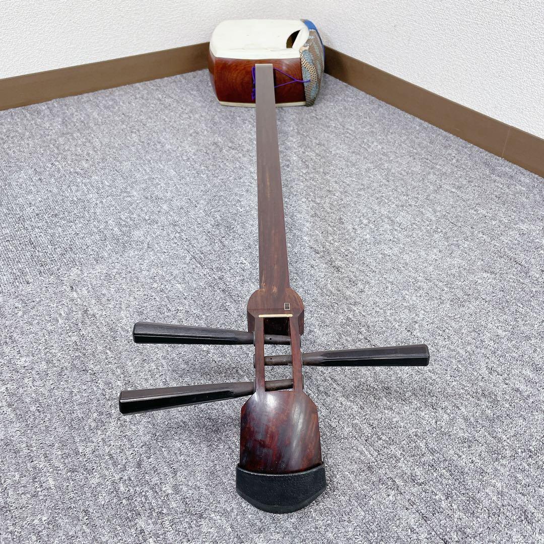 三味線 18K 金細 細棹 紅木 綾杉胴 犬皮 一本溝 東さわり