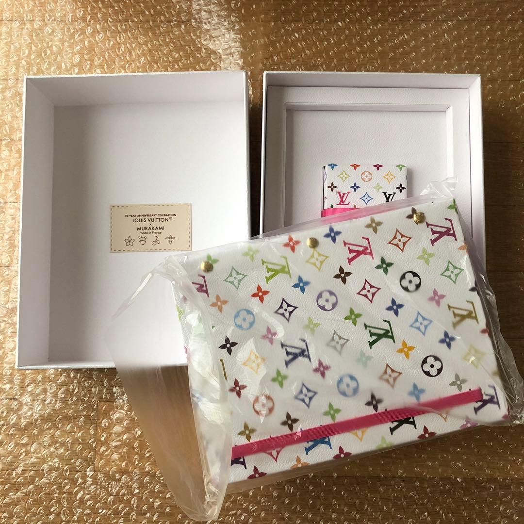 ルイヴィトン　村上隆　トレーディングカードなし