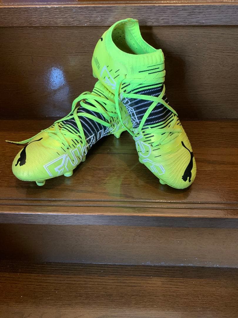 シューズ PUMA FUTURE Z FG