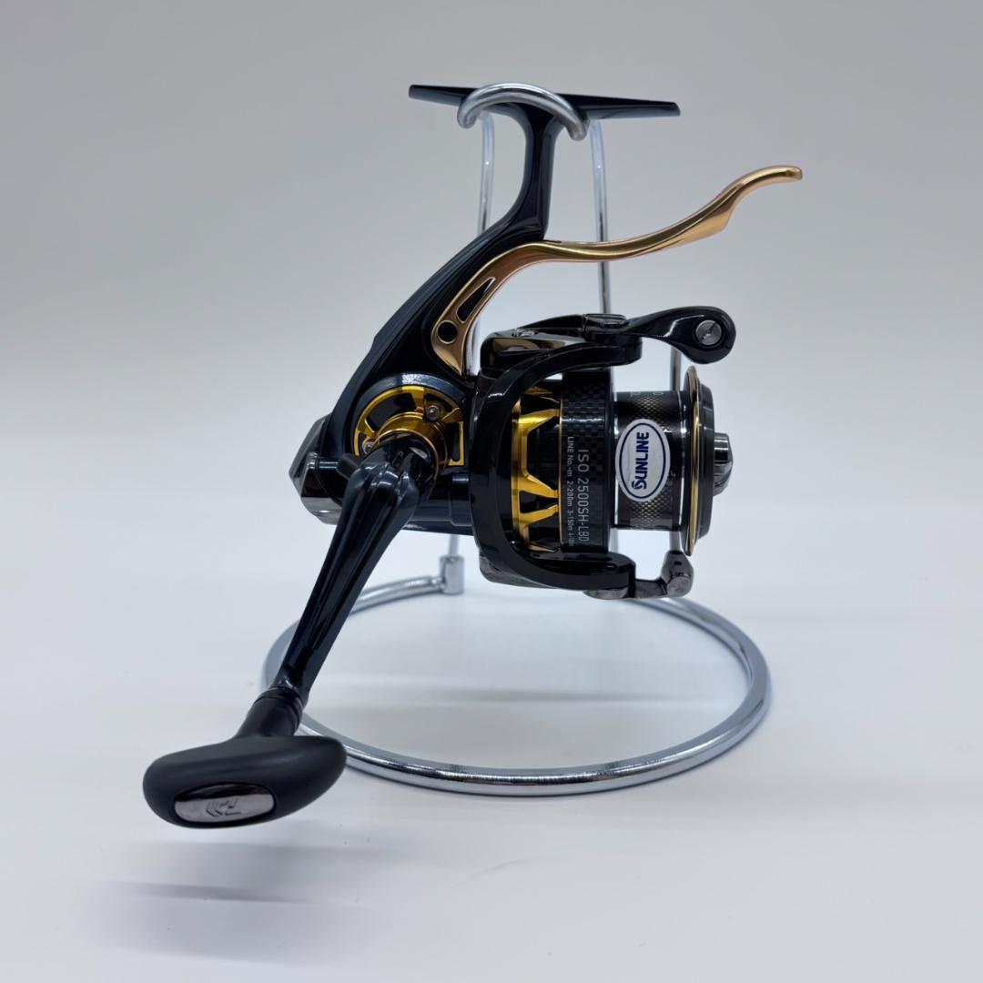 未使用 DAIWA 15トーナメントISO 2500SH-LBD 055466