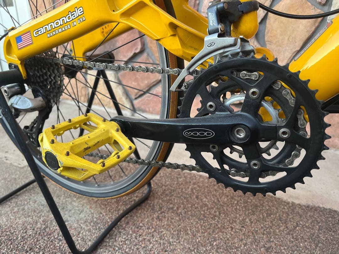 Cannondale イエロー マウンテンバイク