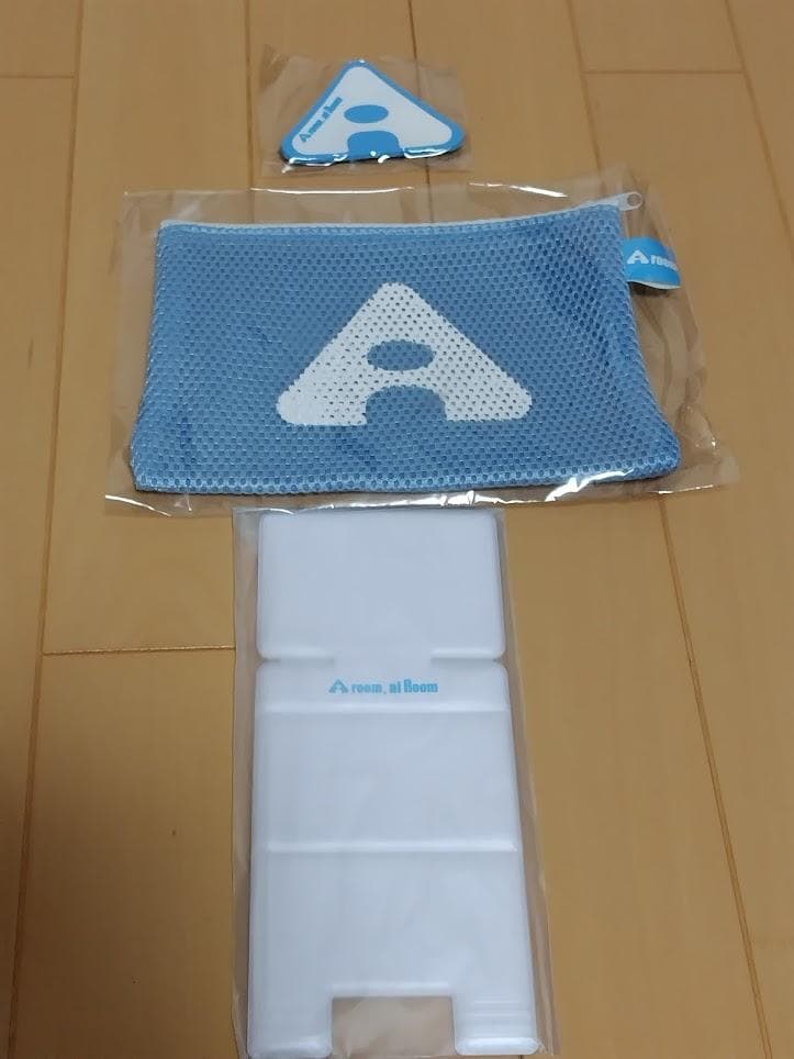 川嶋あいファンクラブ会員更新継続特典グッズ　１８年分セット