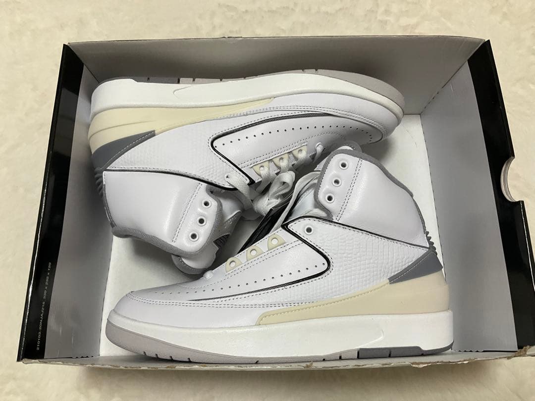 新品 Nike エアジョーダン 2 レトロ US7 25cm ホワイト