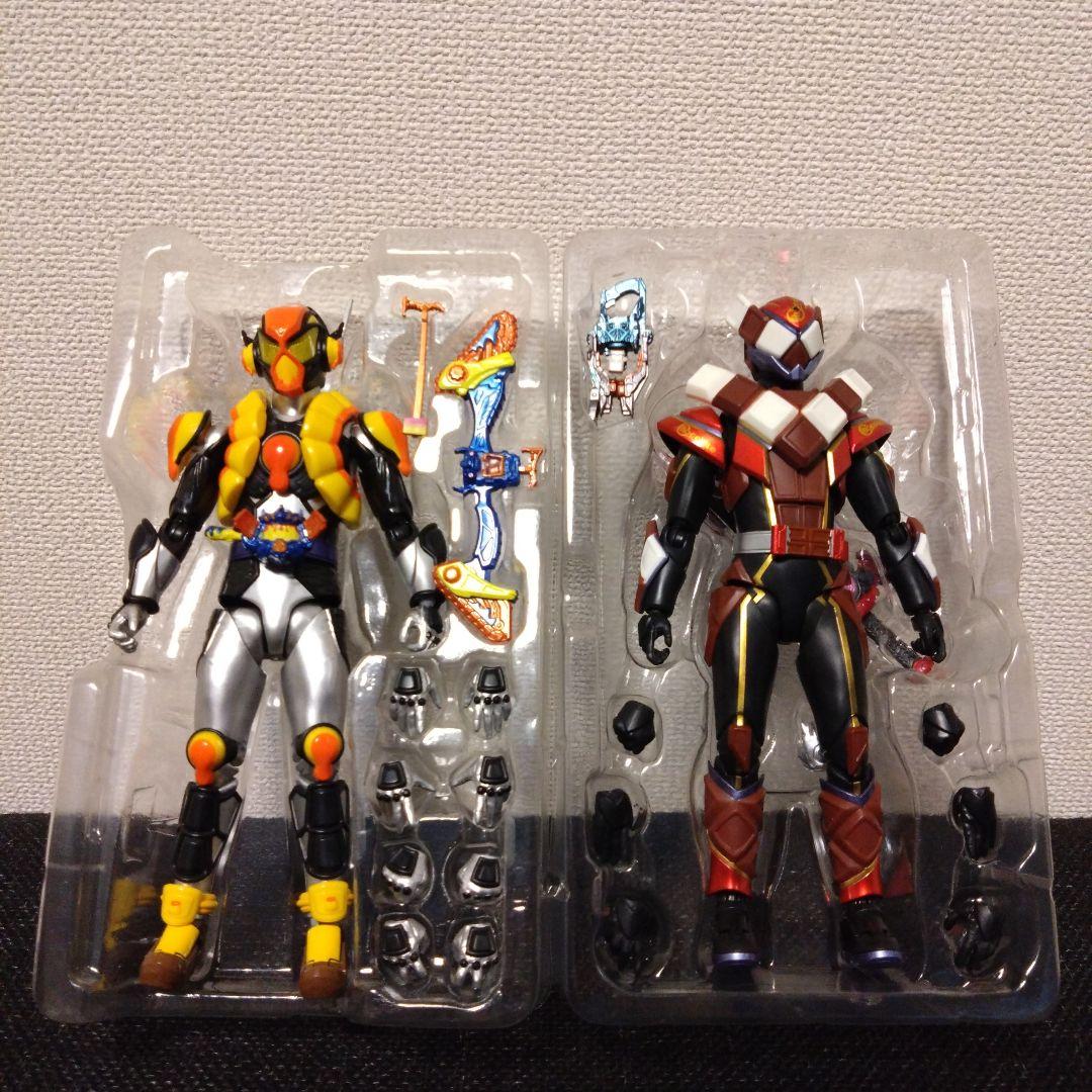 s.h figures 仮面ライダーヴァレン・ヴラム セット